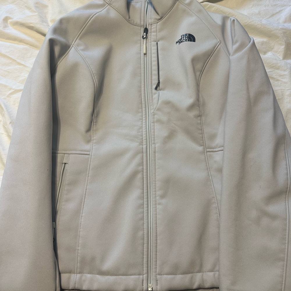 The North Face White Silver Utility Jacket with Technical Fabric